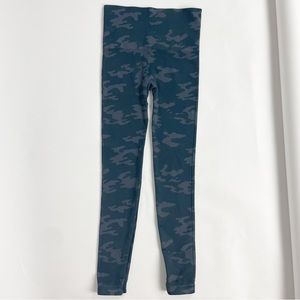 SPANX SEAMLESS LEGGINGS 7/8 Length 4 Way Stretch High-Rise  CAMMO Size Small